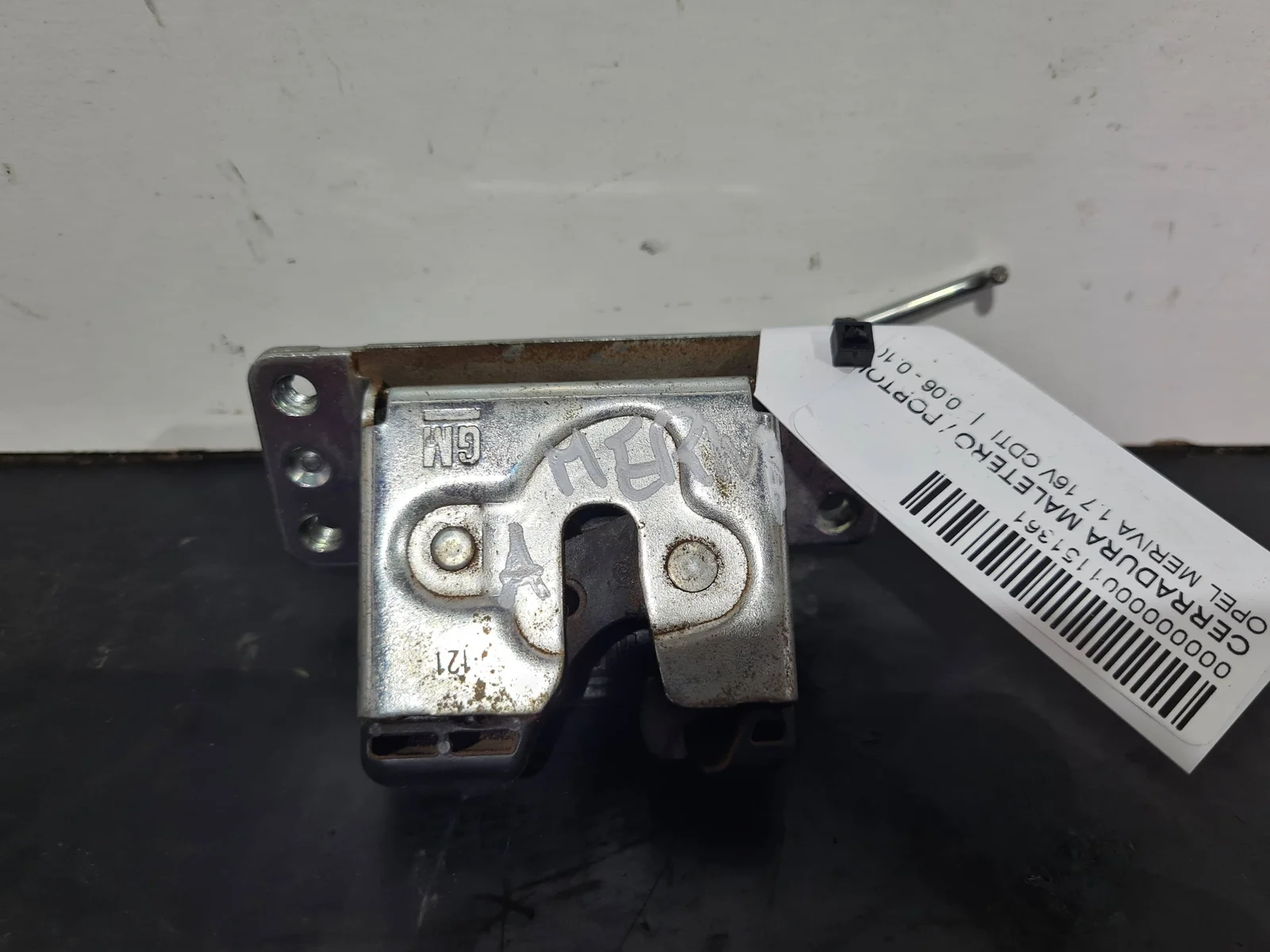 Foto de CERRADURA MALETERO / PORTON SIN MARCA SIN MODELO