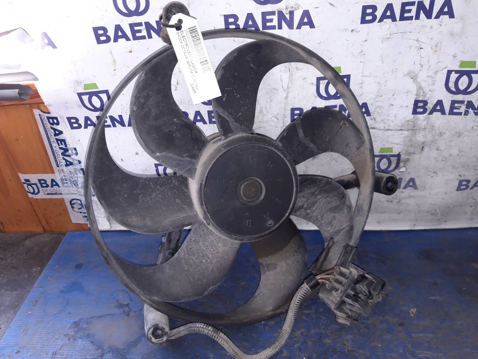 Foto de ELECTROVENTILADOR SKODA OCTAVIA BERLINA (1U2)