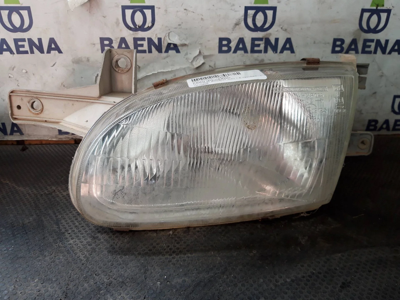 Foto de FARO IZQUIERDO SIN MARCA SIN MODELO referencia 1010896