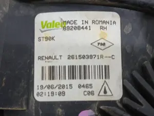 Foto de FARO ANTINIEBLA DERECHO RENAULT KADJAR referencia 89208441 foto 2