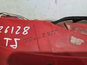 Foto de PILOTO TRASERO IZQUIERDO AUDI Q7 (4L) referencia 4L0945093 foto 6
