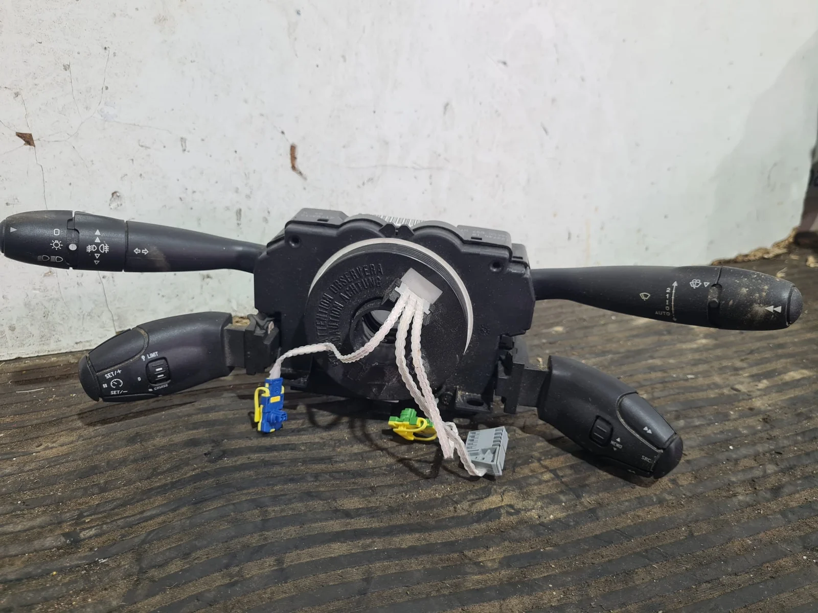 Foto de MANDO MULTIFUNCION PEUGEOT 607 (S2) referencia 96605597XT