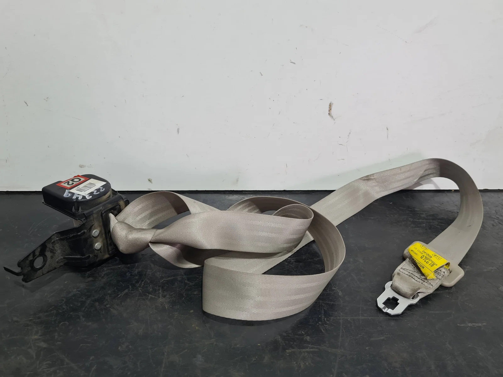 Foto de CINTURON SEGURIDAD TRASERO CENTRAL HYUNDAI SONATA (NF) referencia 041208