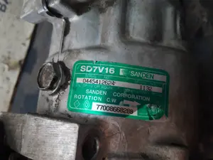 Foto de COMPRESOR AIRE ACONDICIONADO SIN MARCA SIN MODELO referencia 7700866828B foto 4