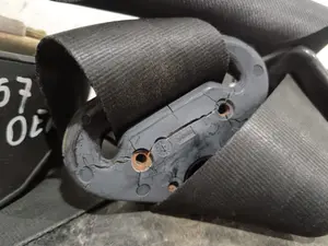 Foto de CINTURON SEGURIDAD DELANTERO DERECHO CITROEN SAXO referencia C111665AC38 foto 3
