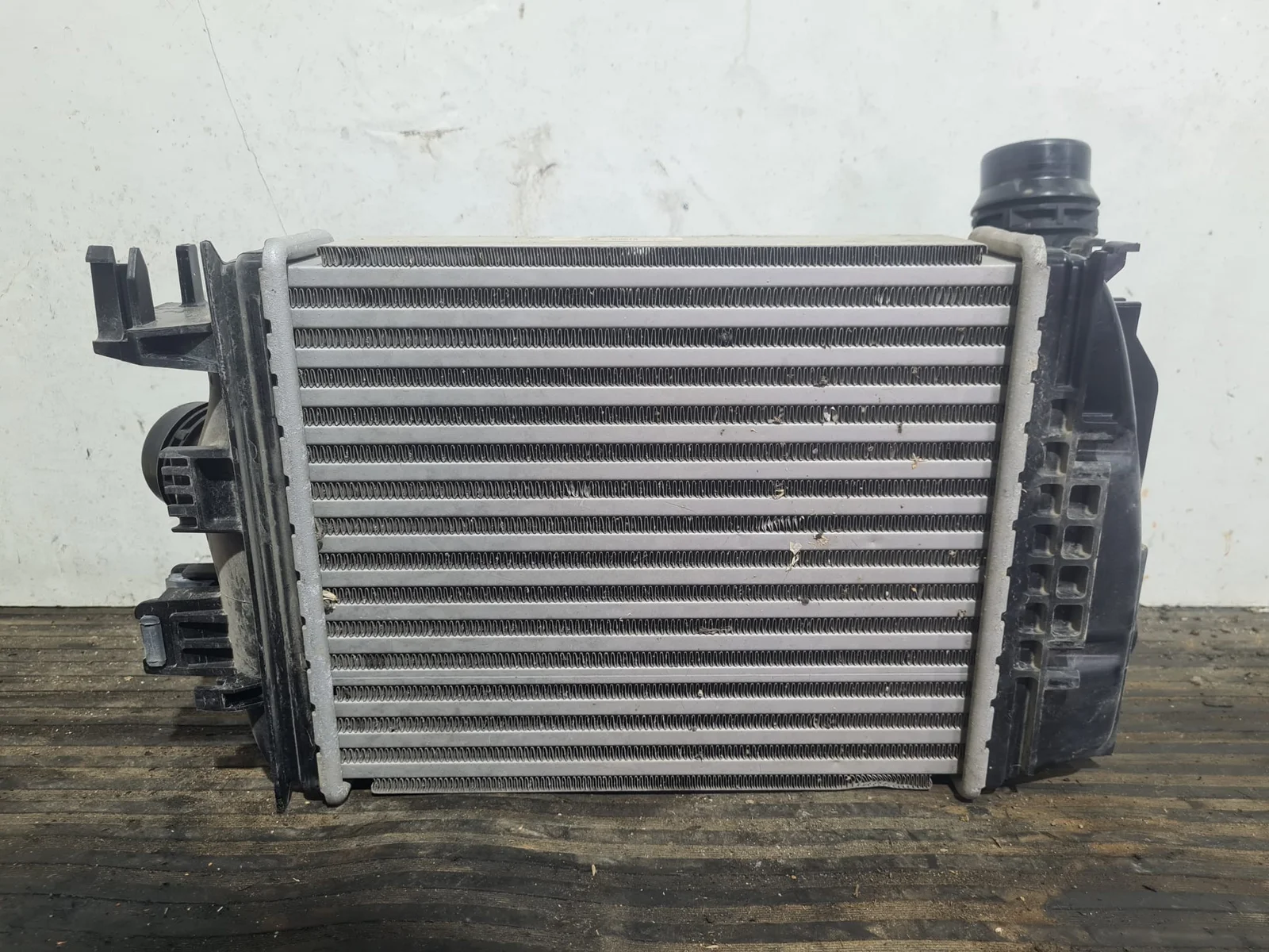 Foto de INTERCOOLER RENAULT CLIO V referencia 144961019R