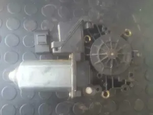 Foto de MOTOR ELEVALUNAS DELANTERO IZQUIERDO SIN MARCA SIN MODELO referencia 0536001401 foto 2