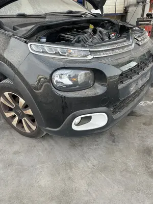 Foto de PARAGOLPES DELANTERO CITROEN C3