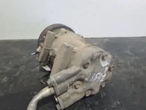 Foto de COMPRESOR AIRE ACONDICIONADO RENAULT CLIO II FASE II (B/CB0) referencia 7700273801 foto 4