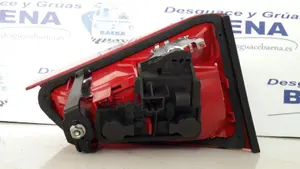 Foto de PILOTO TRASERO DERECHO SIN MARCA SIN MODELO referencia 8K5945094B foto 3