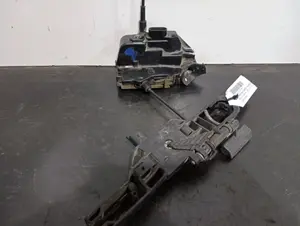 Foto de CERRADURA PUERTA TRASERA IZQUIERDA SIN MARCA SIN MODELO referencia 000661ACC064 foto 3