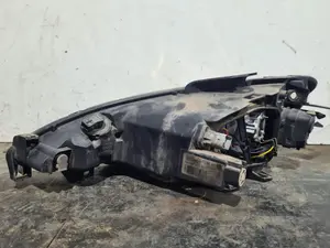 Foto de FARO DERECHO PEUGEOT 206 referencia 9628666780 foto 7