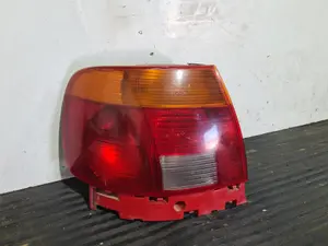 Foto de PILOTO TRASERO IZQUIERDO AUDI A4 AVANT (B5) referencia 8D0945095A foto 3