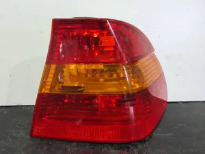 Foto de PILOTO TRASERO DERECHO BMW SERIE 3 BERLINA (E46) referencia 6907934 foto 1