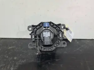 Foto de FARO ANTINIEBLA DERECHO RENAULT MEGANE IV BERLINA 5P referencia 261500097R foto 3