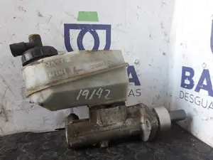 Foto de BOMBA FRENO RENAULT MEGANE I FASE 2 COUPE (DA...) referencia 7700436913 foto 3