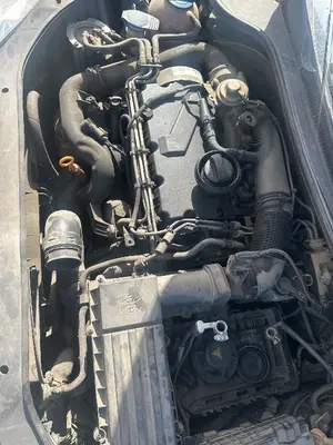 Foto de MOTOR ARRANQUE VOLKSWAGEN GOLF V (1K1)(10.2003)