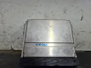 Foto de CENTRALITA MOTOR UCE VOLVO S60 BERLINA referencia 0281010319