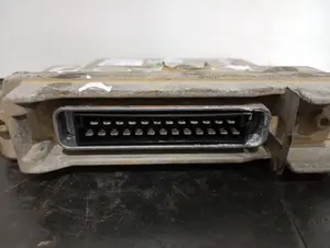 Foto de CENTRALITA MOTOR UCE RENAULT KANGOO I (F/KC0) referencia 7700104956 foto 2
