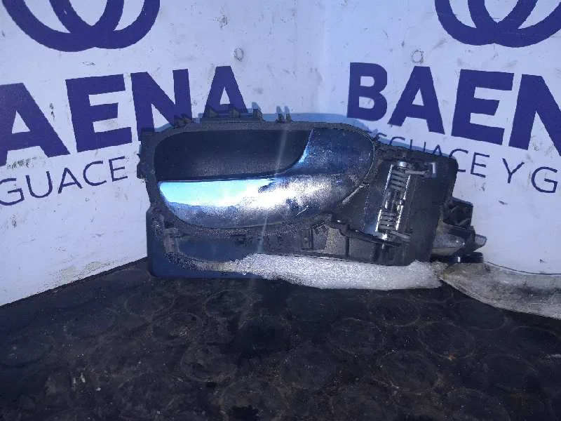 Foto de MANETA INTERIOR TRASERA DERECHA SIN MARCA SIN MODELO referencia 9643604477