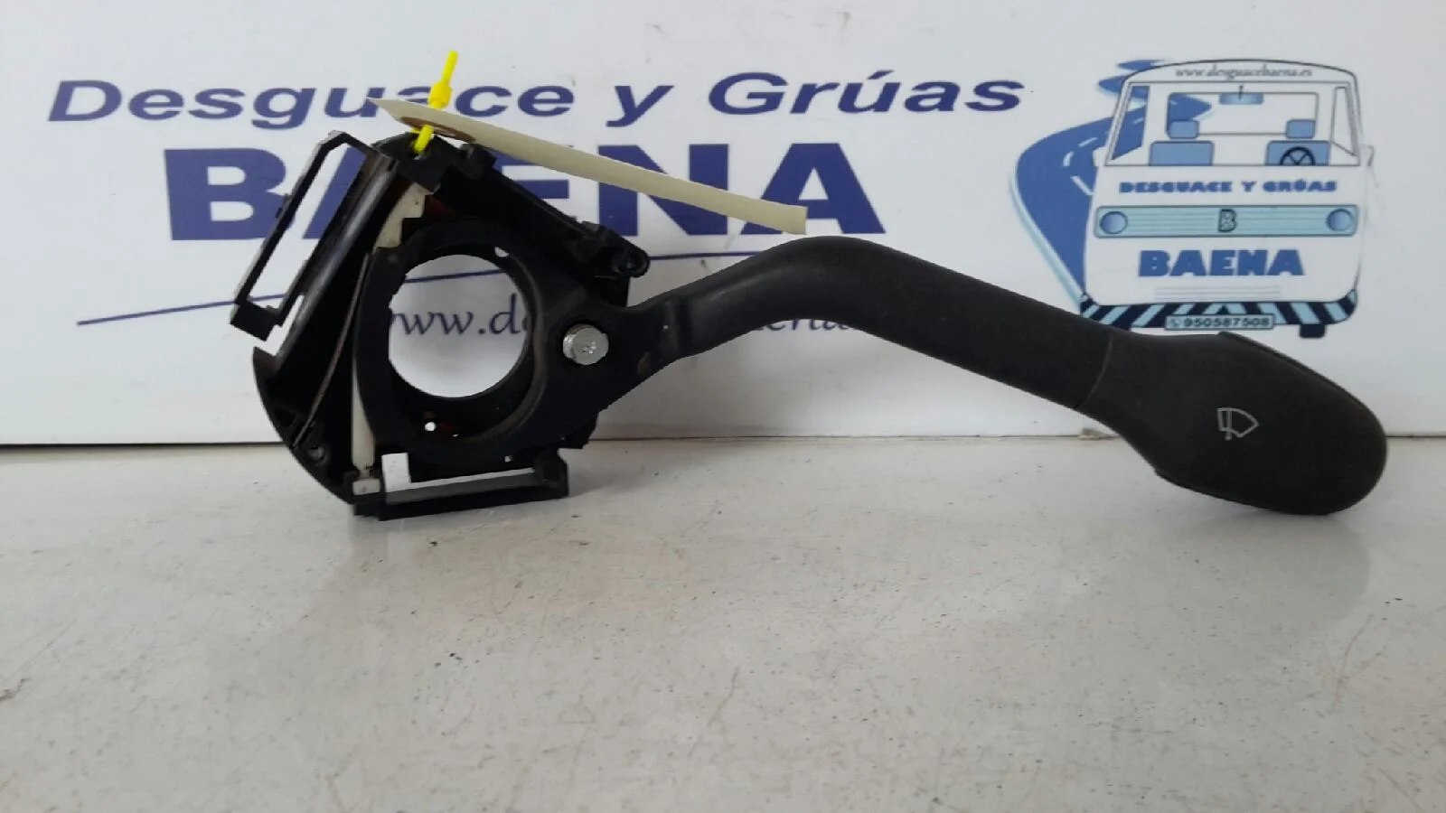 Foto de MANDO LIMPIA SIN MARCA SIN MODELO referencia 1H6953503