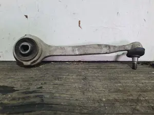 Foto de BRAZO SUSPENSION DELANTERO IZQUIERDO MERCEDES-BENZ CLASE C (BM 203) BERLINA