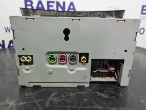 Foto de SISTEMA AUDIO / RADIO CD SIN MARCA SIN MODELO referencia A2049001813 foto 2