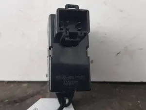 Foto de MANDO ELEVALUNAS DELANTERO DERECHO DAEWOO REZZO referencia 96190777 foto 3