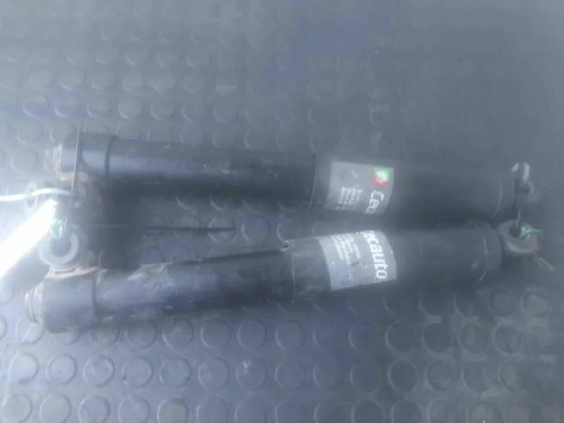 Foto de JUEGO AMORTIGUADORES TRASERO SIN MARCA SIN MODELO