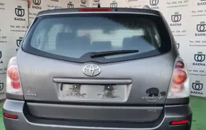 Foto de PORTON TRASERO TOYOTA COROLLA VERSO (R1)