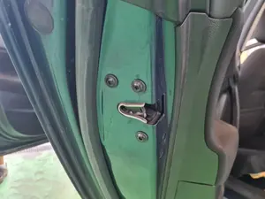 Foto de CERRADURA PUERTA TRASERA IZQUIERDA OPEL INSIGNIA BERLINA