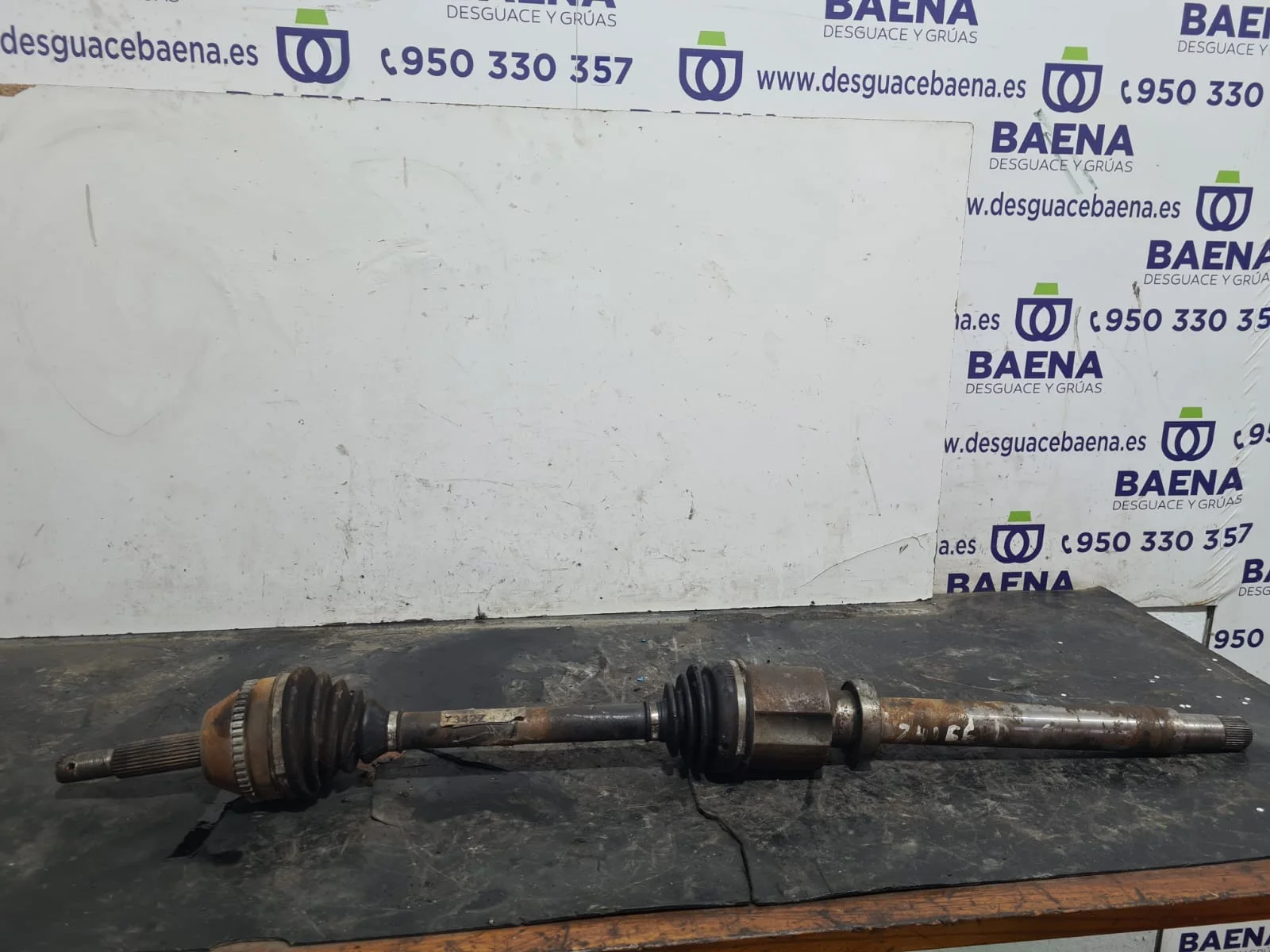 Foto de TRANSMISION DELANTERA DERECHA FORD TRANSIT FURGÓN (TT9)