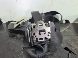 Foto de CINTURON SEGURIDAD DELANTERO DERECHO FIAT GRANDE PUNTO (199) referencia 605236500 foto 2