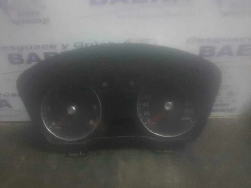 Foto de CUADRO INSTRUMENTOS SIN MARCA SIN MODELO referencia 3M5F10841B