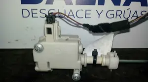 Foto de TAPA EXTERIOR COMBUSTIBLE VOLKSWAGEN GOLF V (1K1)(10.2003) referencia 1K6810773 foto 2