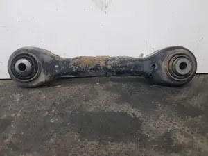 Foto de BRAZO SUSPENSION SUPERIOR TRASERO DERECHO BMW SERIE 3 BERLINA (E90) referencia 33326765425