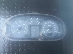 Foto de CUADRO INSTRUMENTOS RENAULT SCENIC I (JA...) referencia 7700427900