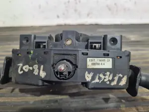 Foto de MANDO MULTIFUNCION FORD FIESTA (CBK) referencia XS6T11K665CA foto 3