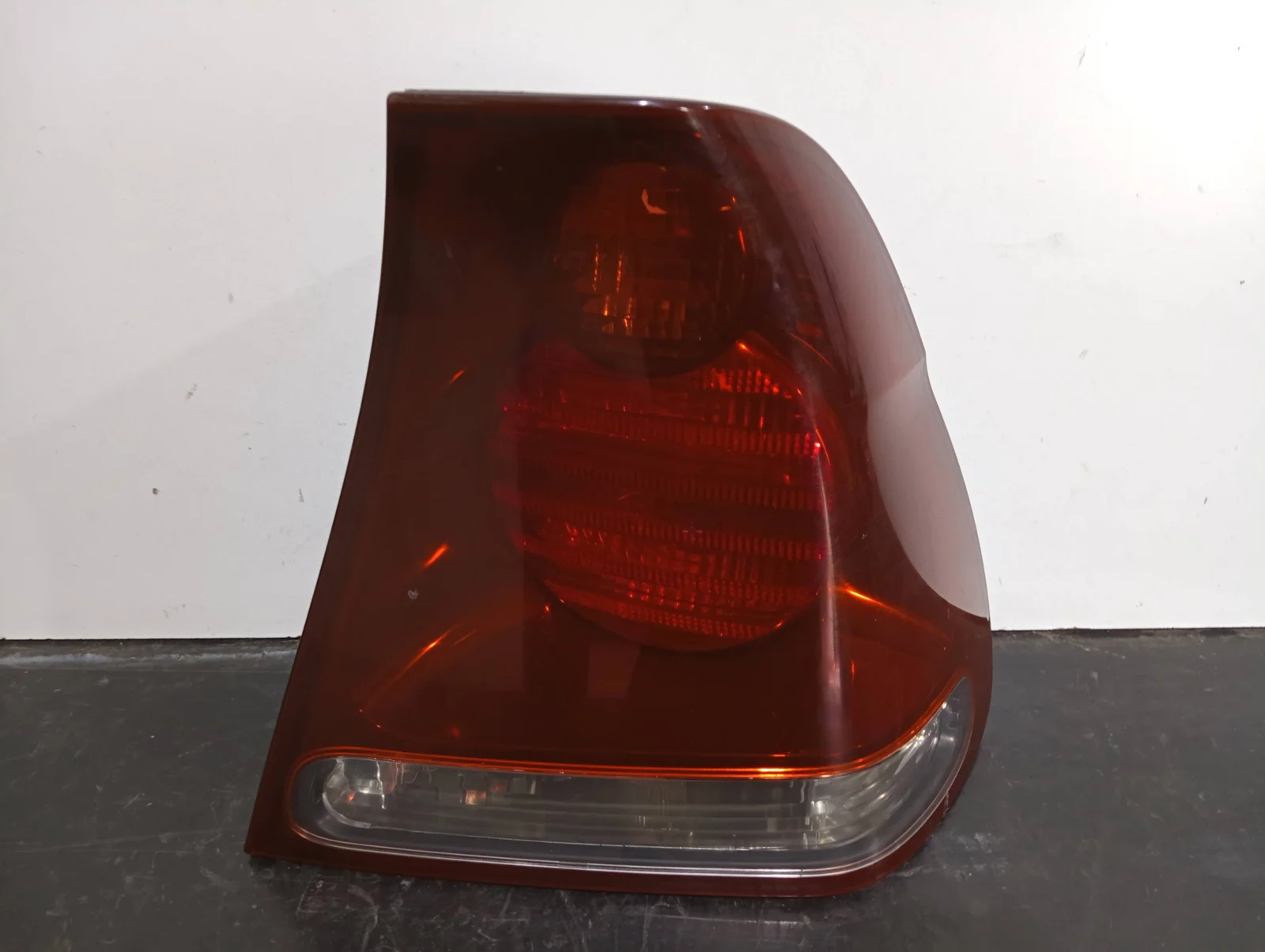 Foto de PILOTO TRASERO DERECHO BMW SERIE 3 COMPACTO (E46) referencia 6934162