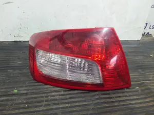 Foto de PILOTO TRASERO IZQUIERDO PEUGEOT 407