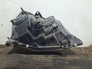 Foto de FARO IZQUIERDO RENAULT CLIO II FASE II (B/CB0) referencia 085511138L foto 3