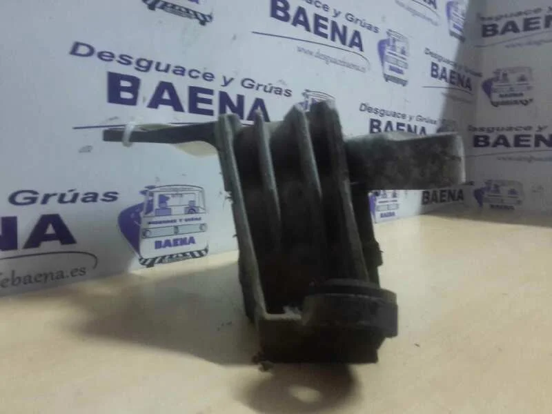 Foto de SOPORTE MOTOR TRASERO OPEL INSIGNIA BERLINA referencia 13227717