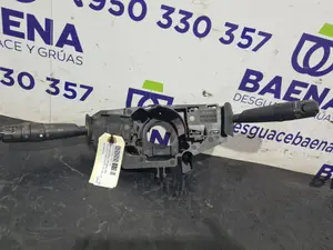 Foto de MANDO MULTIFUNCION PEUGEOT 406 COUPÉ (S1/S2) referencia 96186610ZL foto 1