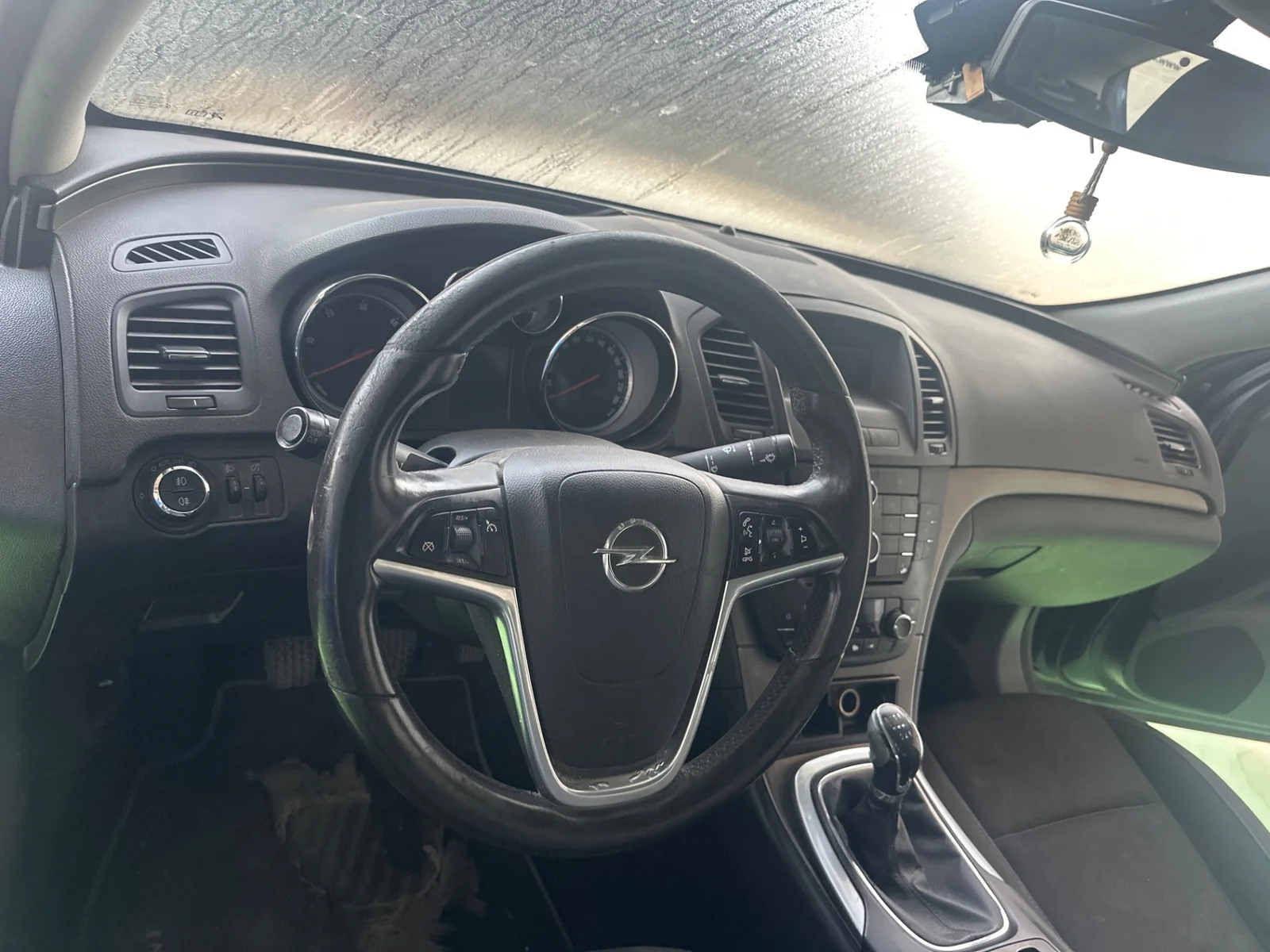 Foto de SALPICADERO OPEL INSIGNIA BERLINA