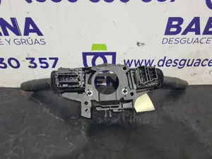 Foto de MANDO MULTIFUNCION PEUGEOT 406 COUPÉ (S1/S2) referencia 96186610ZL foto 2