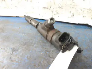 Foto de INYECTOR SIN MARCA SIN MODELO referencia 9640895380 foto 2