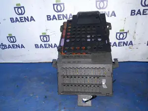 Foto de CAJA RELES / FUSIBLES RENAULT LAGUNA (B56) referencia 7700821586 foto 3