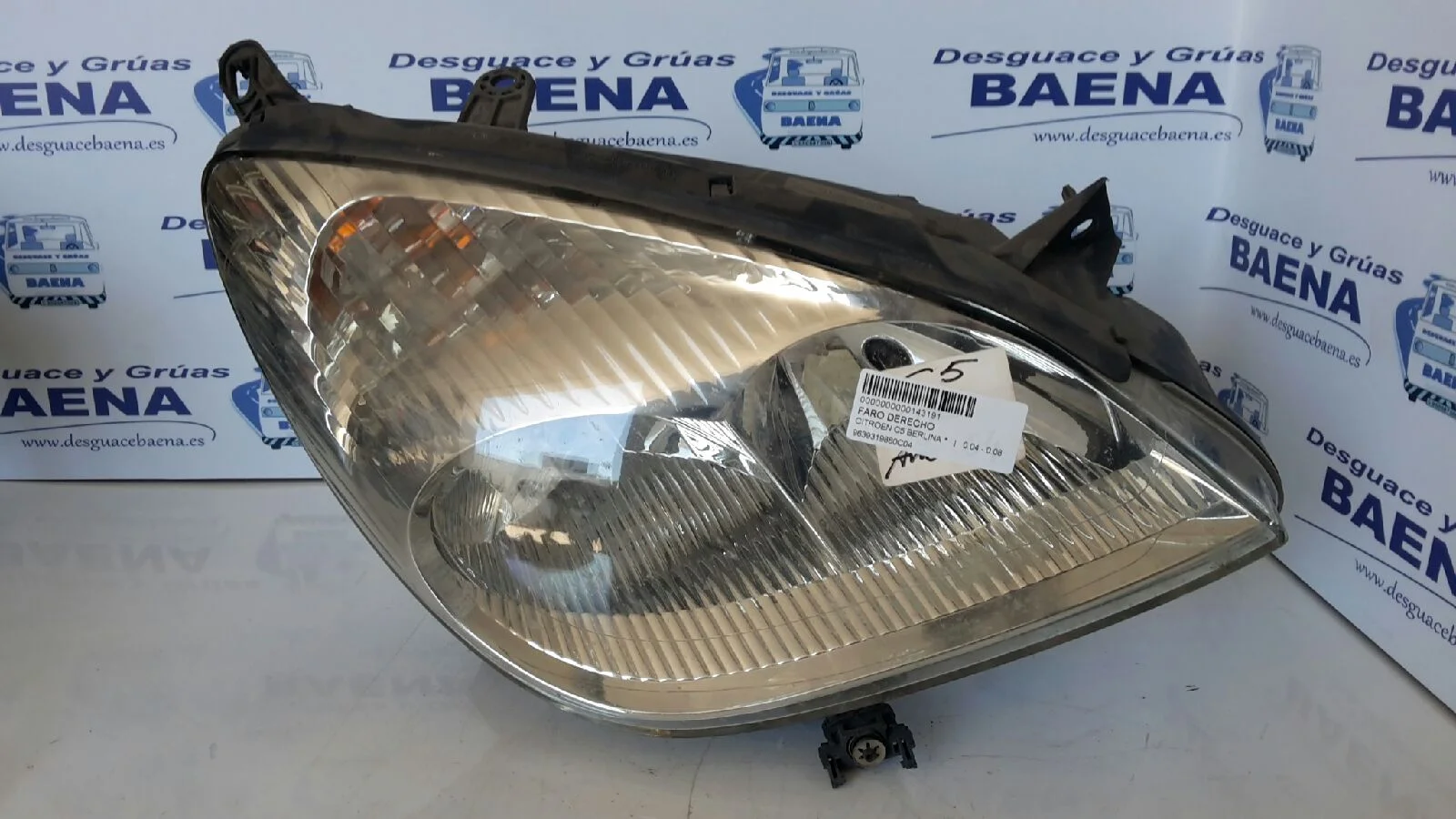 Foto de FARO DERECHO SIN MARCA SIN MODELO referencia 9639319880C04