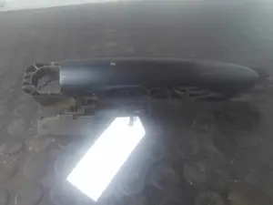 Foto de MANETA EXTERIOR DELANTERA IZQUIERDA SIN MARCA SIN MODELO referencia 8200004746 foto 1