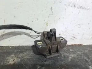 Foto de CERRADURA MALETERO / PORTON RENAULT CLIO II FASE II (B/CB0) referencia 7700308997 foto 1